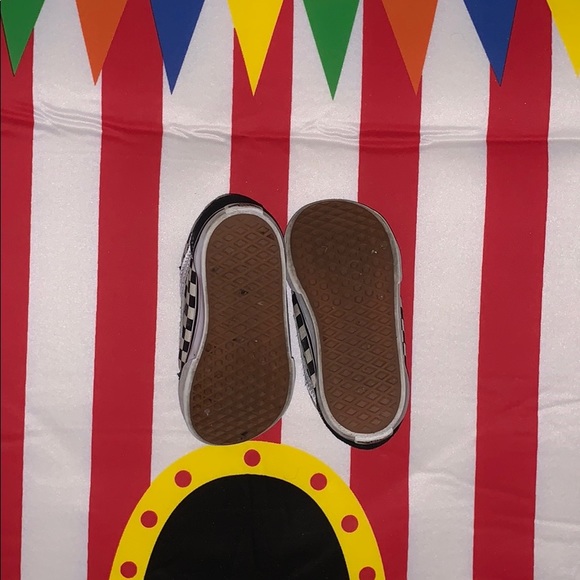 Vans - Checkered - Picture 3 of 3